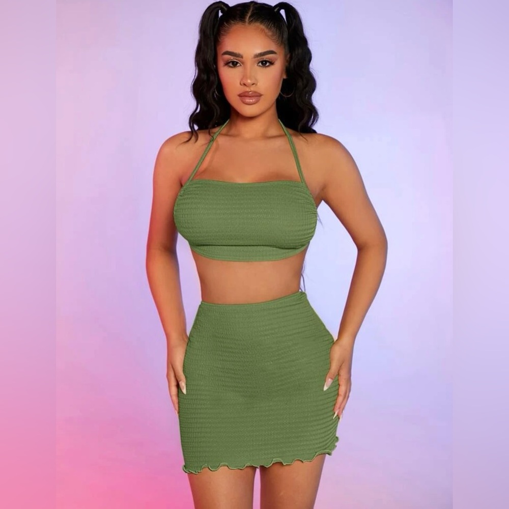 GREEN TWO PIECES SET 💚